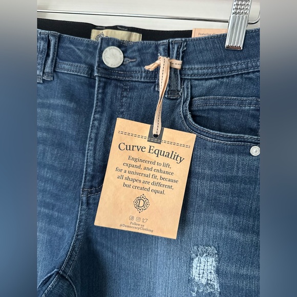 Democracy "Ab"solution High Rise Slim Straight Jeans - Size 6 - NWT - Picture 10 of 10